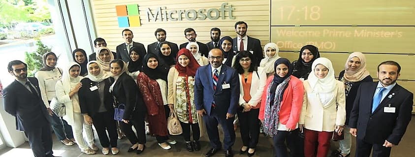 برنامج قيادات حكومة الإمارات في زيارة لمركز مايكروسوفت الابتكاري بالولايات المتحدة الأمريكية